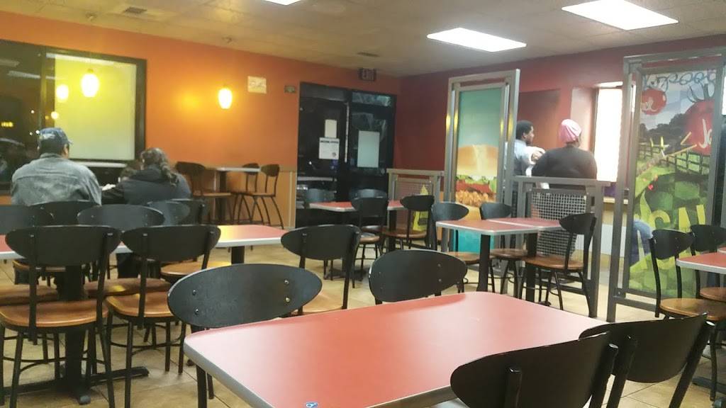 Jack in the Box | restaurant | 775 Harbor Pointe Pl, West Sacramento, CA 95605, USA | 9163748319 OR +1 916-374-8319