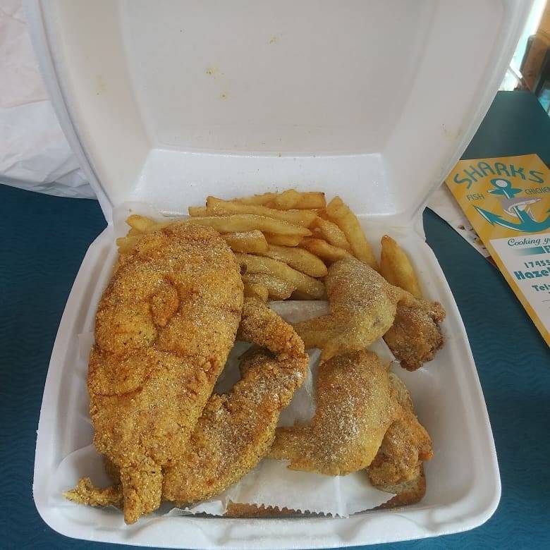 Sharks Fish & Chicken | restaurant | 17455 Kedzie Ave, Hazel Crest, IL 60429, USA | 7083359000 OR +1 708-335-9000