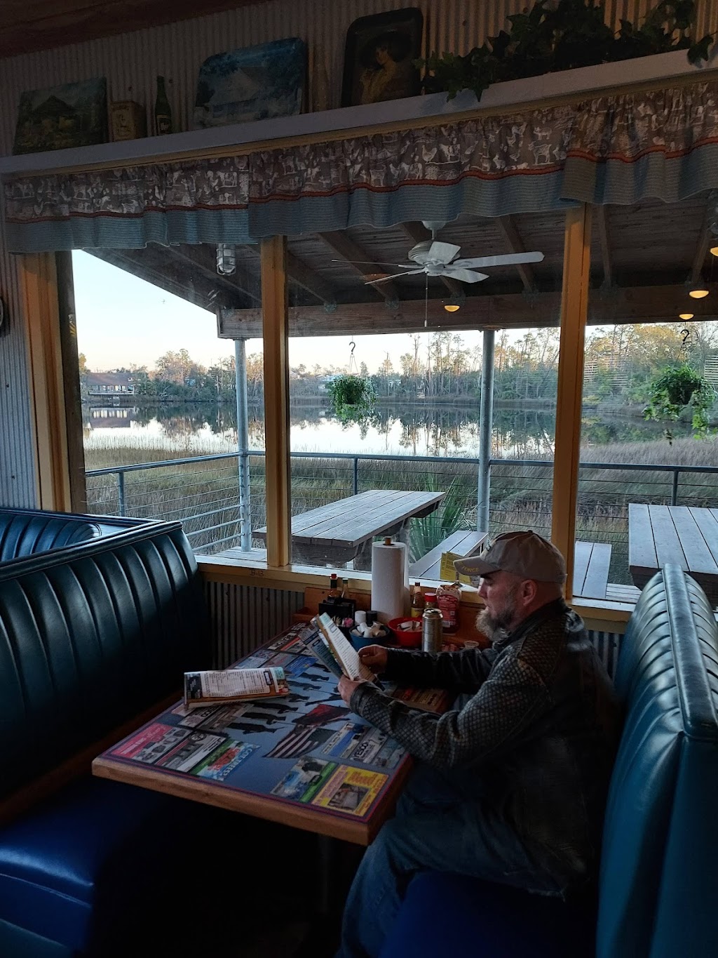 Big Mamas Country Cooking | restaurant | 620 W Beach Dr, Panama City, FL 32401, USA | 8507846009 OR +1 850-784-6009