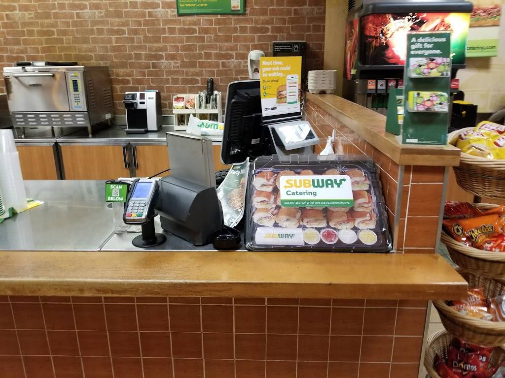 Subway | restaurant | 756 S Gilbert Rd Suite 102, Gilbert, AZ 85296, USA | 4808924910 OR +1 480-892-4910