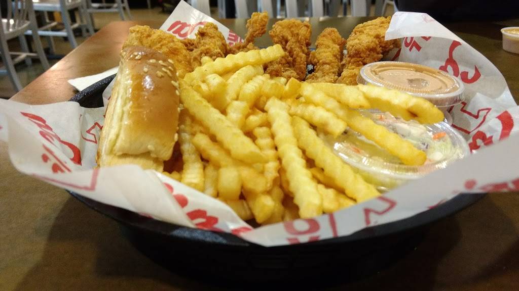 Raising Canes Chicken Fingers | meal takeaway | 4100 Belt Line Rd, Addison, TX 75001, USA | 9728517960 OR +1 972-851-7960
