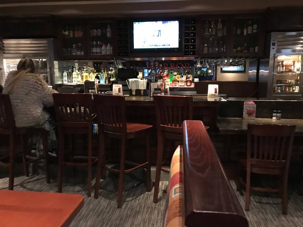 Red Lobster | restaurant | 6440 Redwood Dr, Rohnert Park, CA 94928, USA | 7075863640 OR +1 707-586-3640