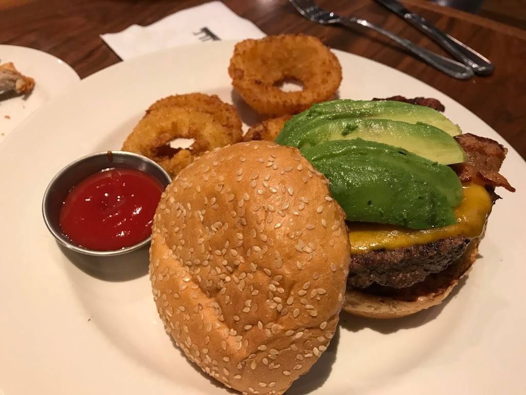 Daily Grill | restaurant | 630 Park Ct, Rohnert Park, CA 94928, USA | 7075857505 OR +1 707-585-7505