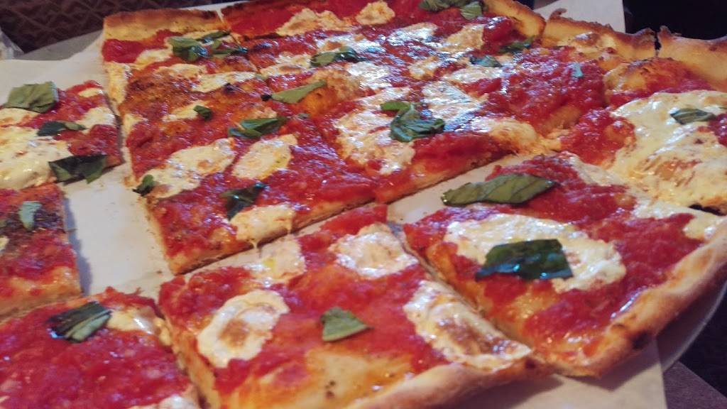 Roman Delight | restaurant | 255 E Street Rd, Warminster, PA 18974, USA | 2159576465 OR +1 215-957-6465