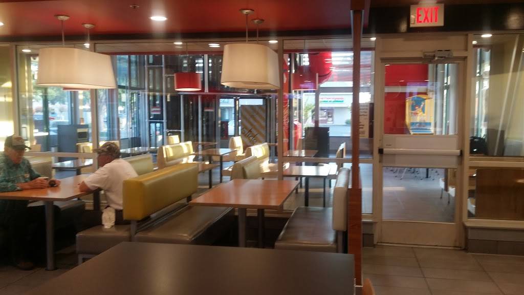 McDonalds | cafe | 901 N Carpenter Rd, Modesto, CA 95351, USA | 2095442350 OR +1 209-544-2350