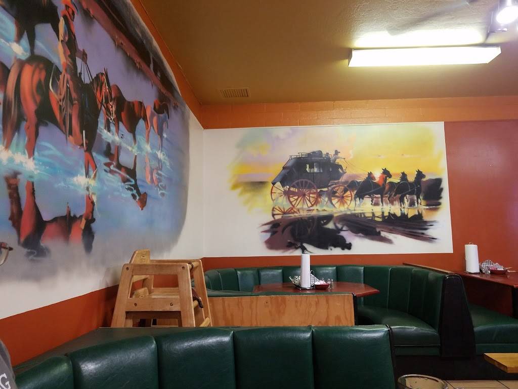 Amigos Burgers and Beer | restaurant | 6372 S Nogales Hwy, Tucson, AZ 85706, USA | 5203986598 OR +1 520-398-6598