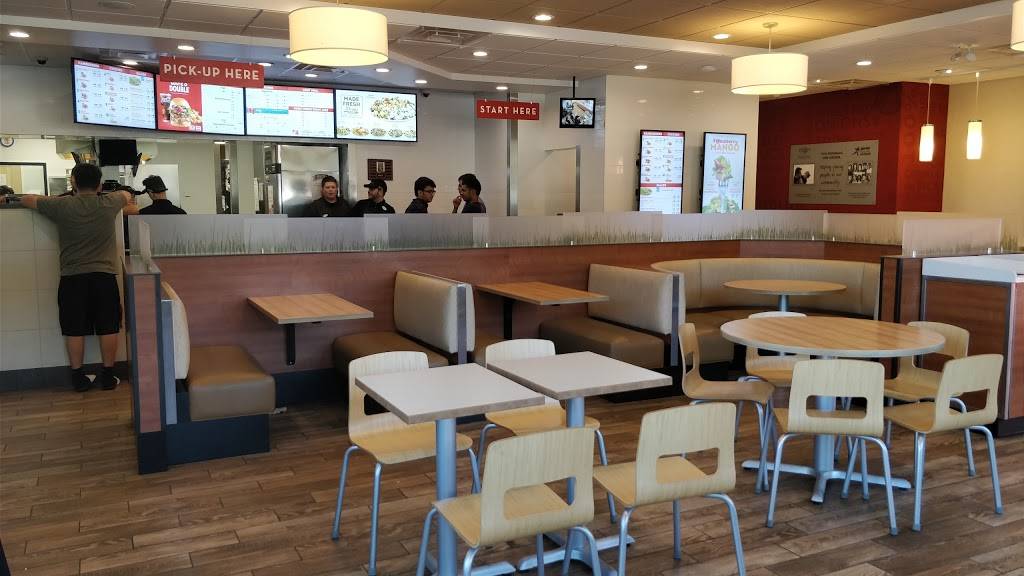 Wendys | restaurant | 528 N Main St, Leominster, MA 01453, USA | 9788407415 OR +1 978-840-7415