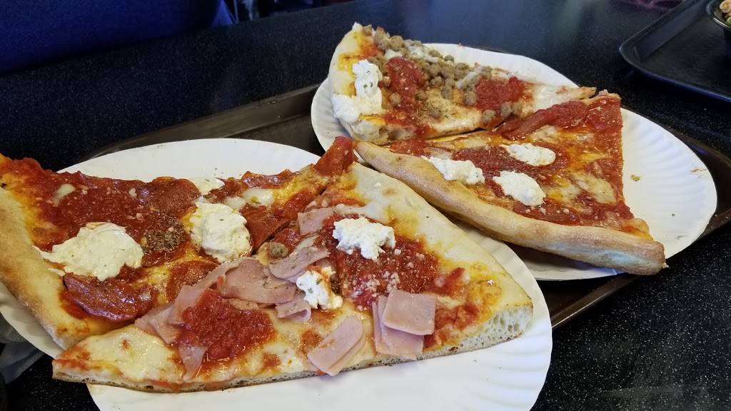 Joeys House of Pizza | restaurant | 897 Elm Hill Pike, Nashville, TN 37210, USA | 6152545639 OR +1 615-254-5639