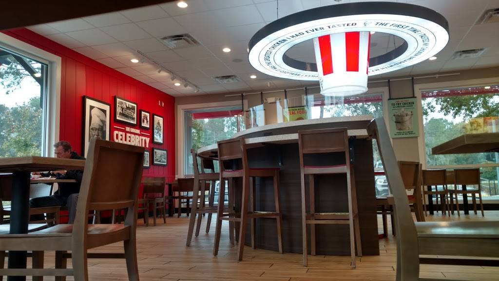 KFC | restaurant | 211 Robert Smalls Pkwy, Beaufort, SC 29906, USA | 8439822900 OR +1 843-982-2900