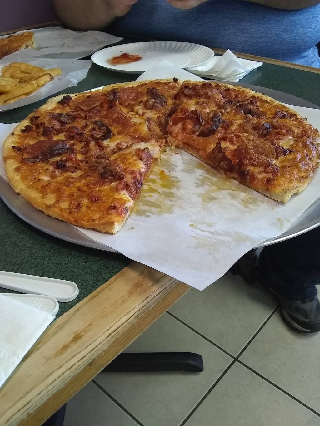 Mediterranean Pizzeria Seafood & More | restaurant | 151 State Rd, Westport, MA 02790, USA | 5086770400 OR +1 508-677-0400