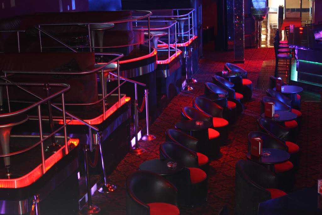 Delilahs | night club | 100 Spring Garden St, Philadelphia, PA 19123, USA | 2156252800 OR +1 215-625-2800