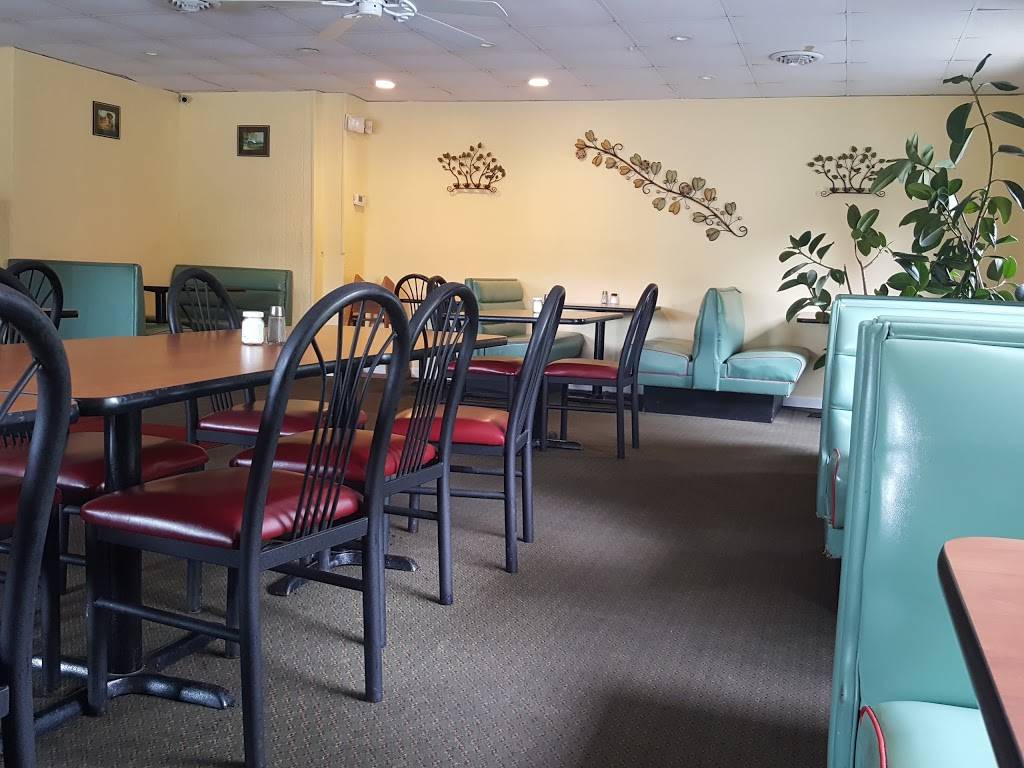 Four Seasons Pizza | restaurant | 36326 Old Ocean City Rd, Willards, MD 21874, USA | 4108353060 OR +1 410-835-3060