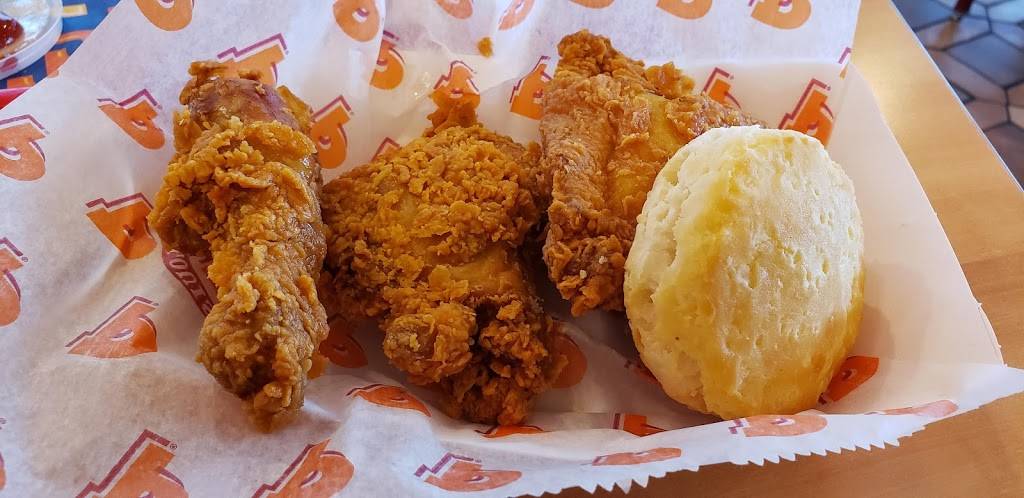 Popeyes Louisiana Kitchen | restaurant | 2225 W New Haven Ave, Melbourne, FL 32904, USA | 3217681776 OR +1 321-768-1776