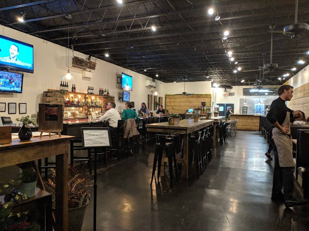 Black Wood Smokehouse | restaurant | 90 Folly Rd Blvd, Charleston, SC 29407, USA | 8437893722 OR +1 843-789-3722