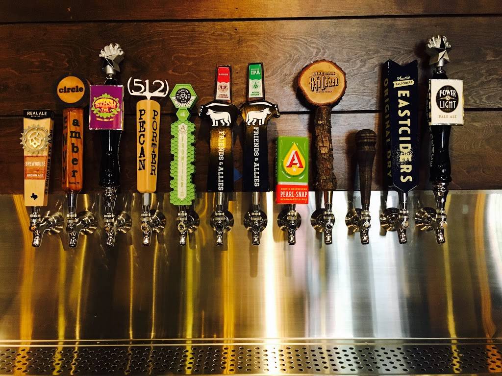 Vigilante Gastropub & Games | restaurant | 7010 Easy Wind Dr #150, Austin, TX 78752, USA | 5125381516 OR +1 512-538-1516