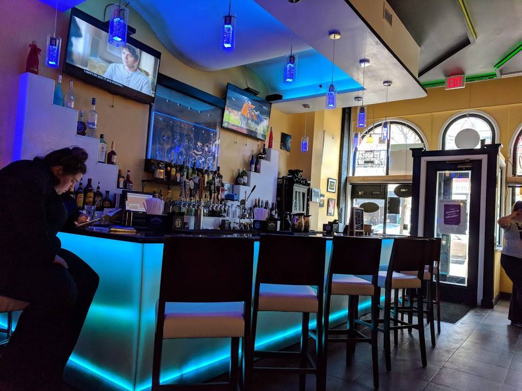 Mad Noodles | restaurant | 2017 E Carson St, Pittsburgh, PA 15203, USA | 4122510558 OR +1 412-251-0558