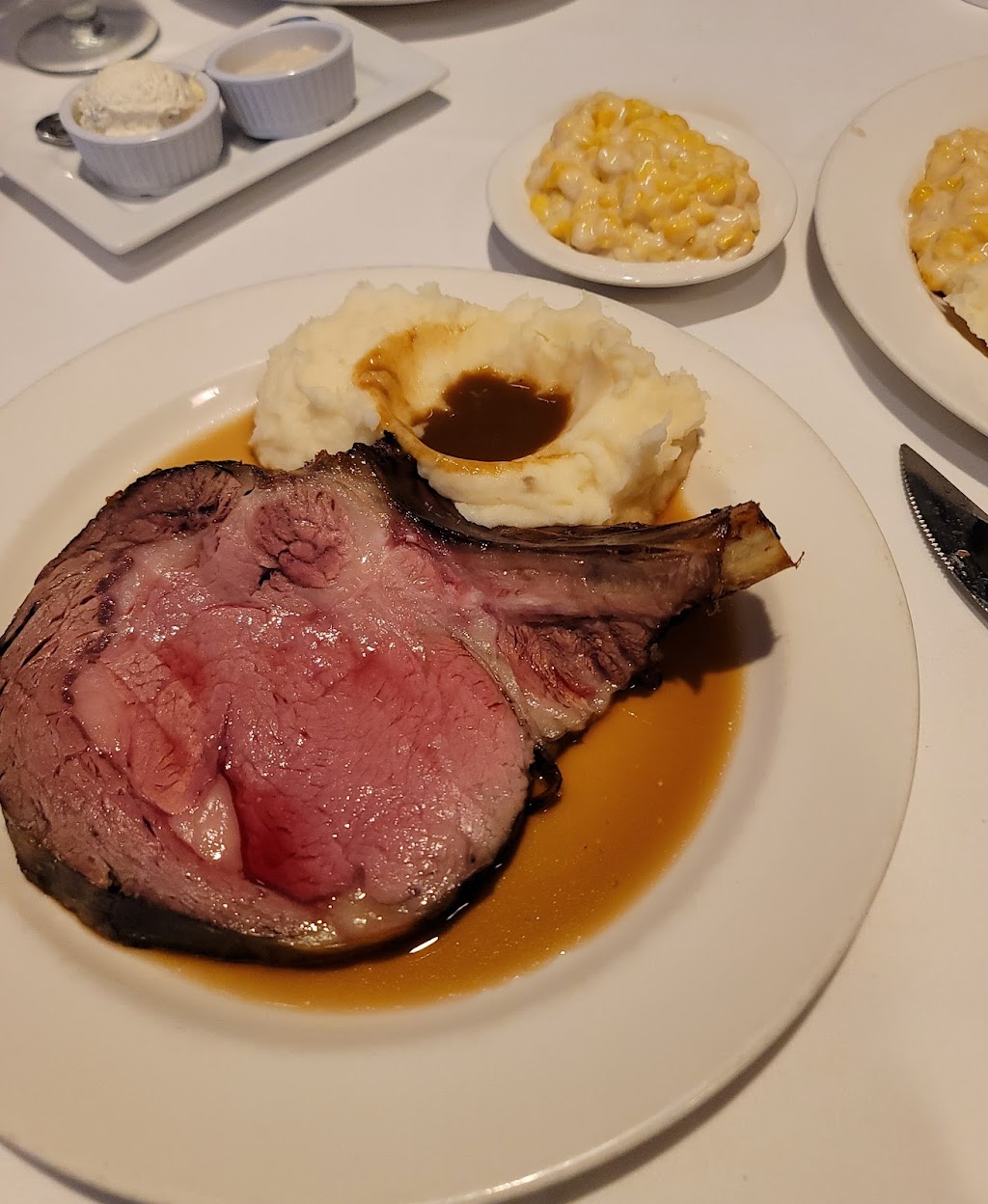 Lawrys The Prime Rib | restaurant | 14655 Dallas Pkwy, Dallas, TX 75254, USA | 9725036688 OR +1 972-503-6688