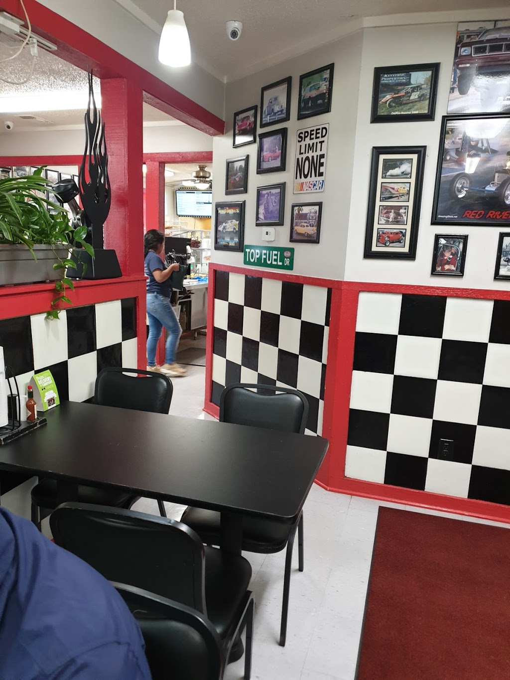 Hot Rod Bar-B-Que | restaurant | 1911 Farmerville Hwy, Ruston, LA 71270, USA | 3182548010 OR +1 318-254-8010