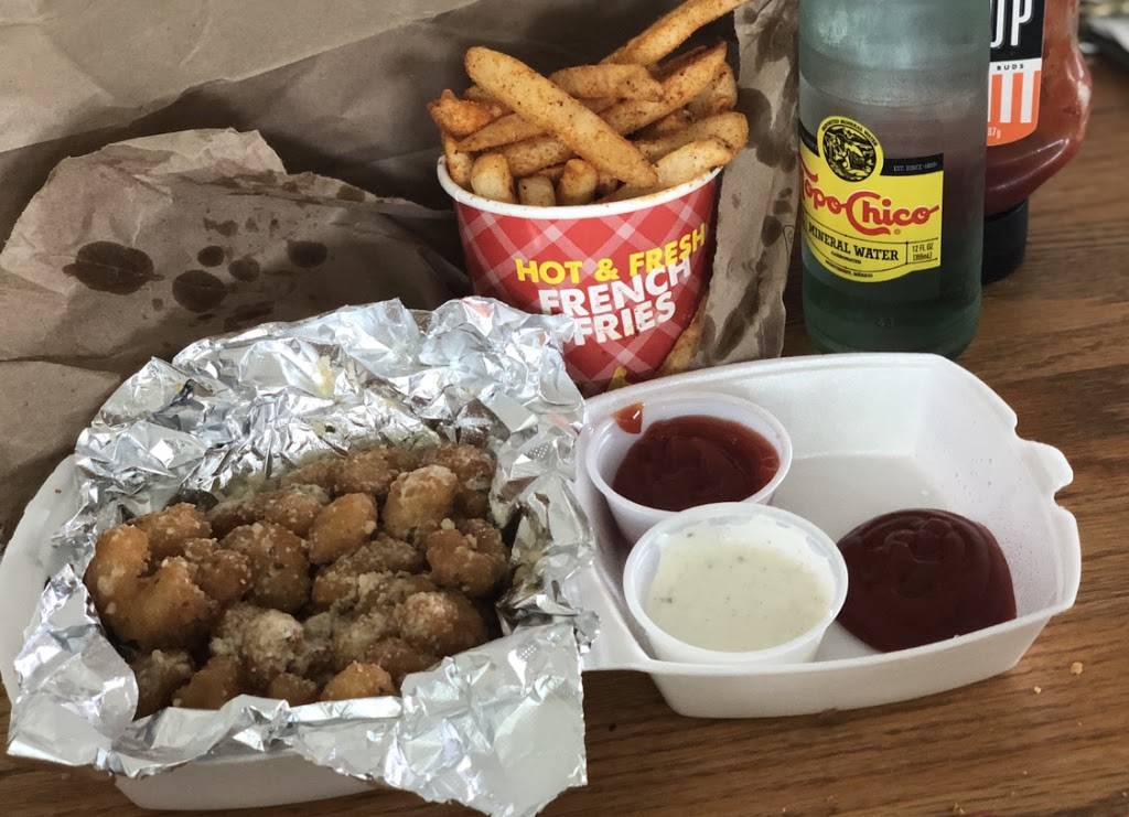 BullChicks Express | restaurant | 1218 FM 517 South, San Leon, TX 77539, USA | 3615496564 OR +1 361-549-6564