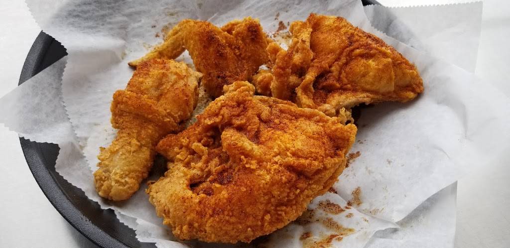 Pizza Shuttle | meal delivery | 1827 N Farwell Ave, Milwaukee, WI 53202, USA | 4142899993 OR +1 414-289-9993