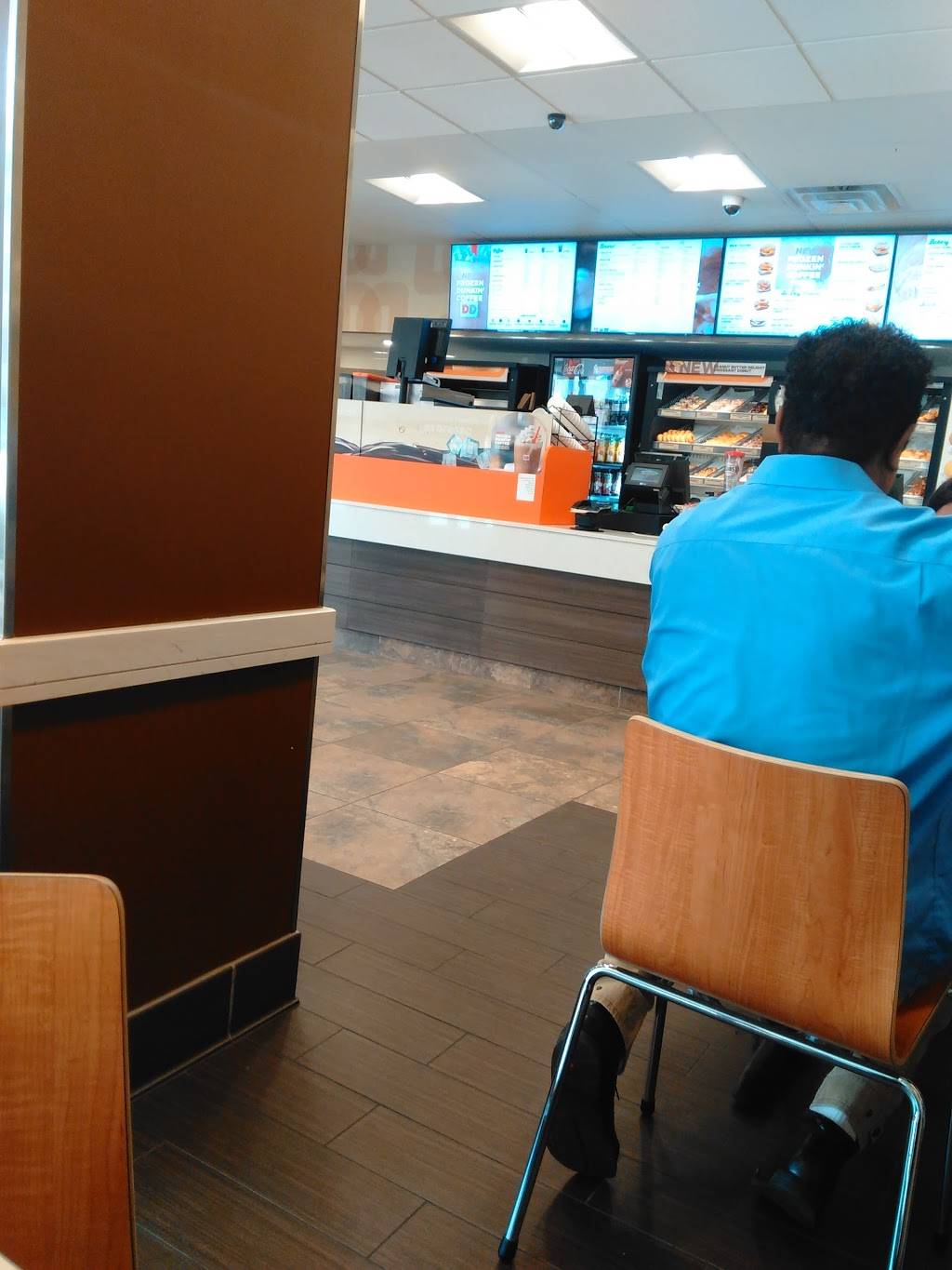 Dunkin Donuts | cafe | 1357 W Morse Ave, Chicago, IL 60626, USA | 7732747300 OR +1 773-274-7300