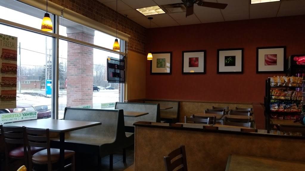 Subway Restaurants | restaurant | 1403 S Lake Park Ave A, Hobart, IN 46342, USA | 2199425729 OR +1 219-942-5729