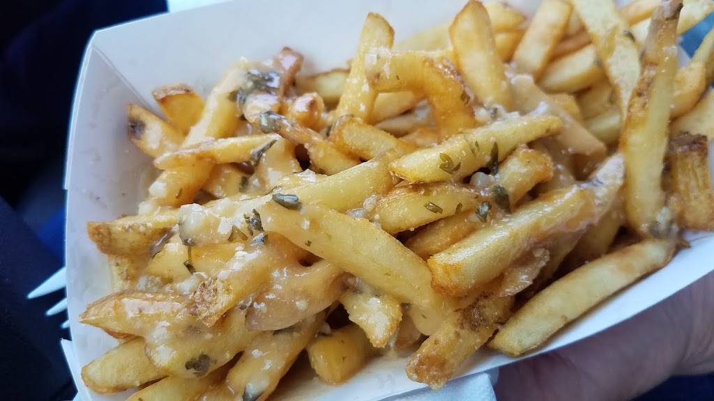 Blue Streak Snac Shop | restaurant | 3195 Lewis Ave, Ida, MI 48140, USA | 7342692430 OR +1 734-269-2430