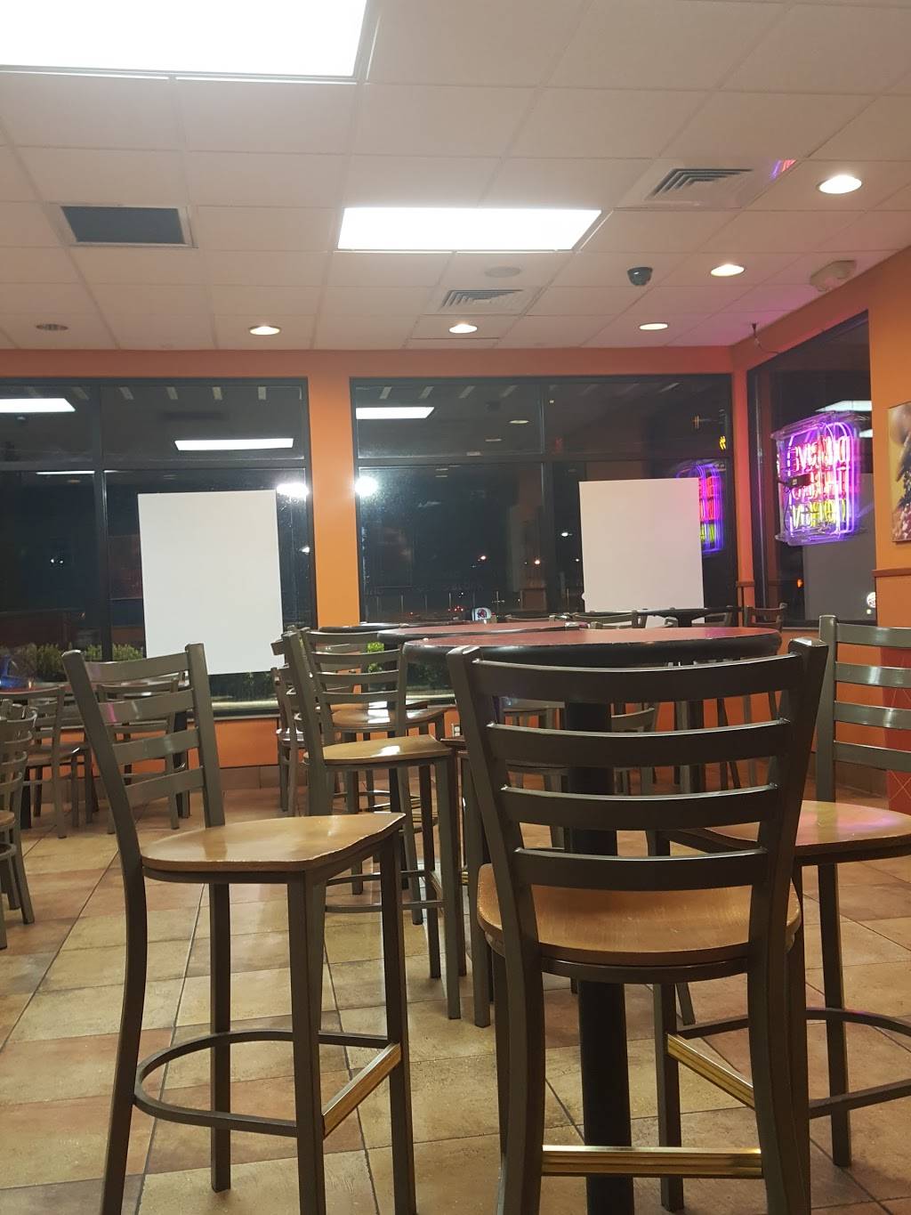 Taco Bell | meal takeaway | 6698 Pearl Rd, Parma Heights, OH 44130, USA | 4408851250 OR +1 440-885-1250