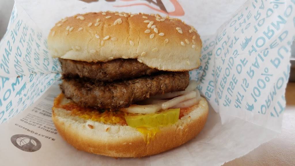 A&W Canada | restaurant | 3228 Hawthorne Rd, Ottawa, ON K1G 3W9, Canada | 6137308241 OR +1 613-730-8241