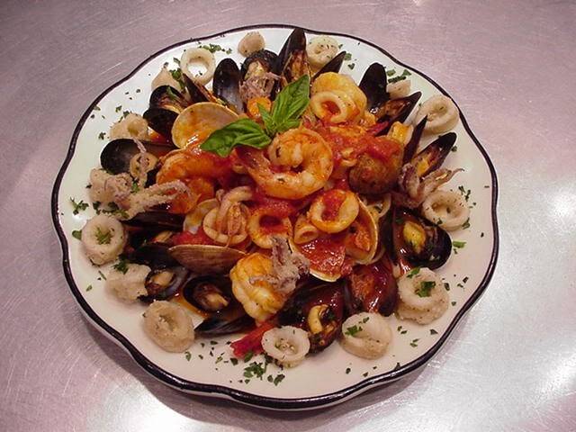 Cafe Riviera | restaurant | 4737 Concord Pike # 340, Wilmington, DE 19803, USA | 3024788288 OR +1 302-478-8288