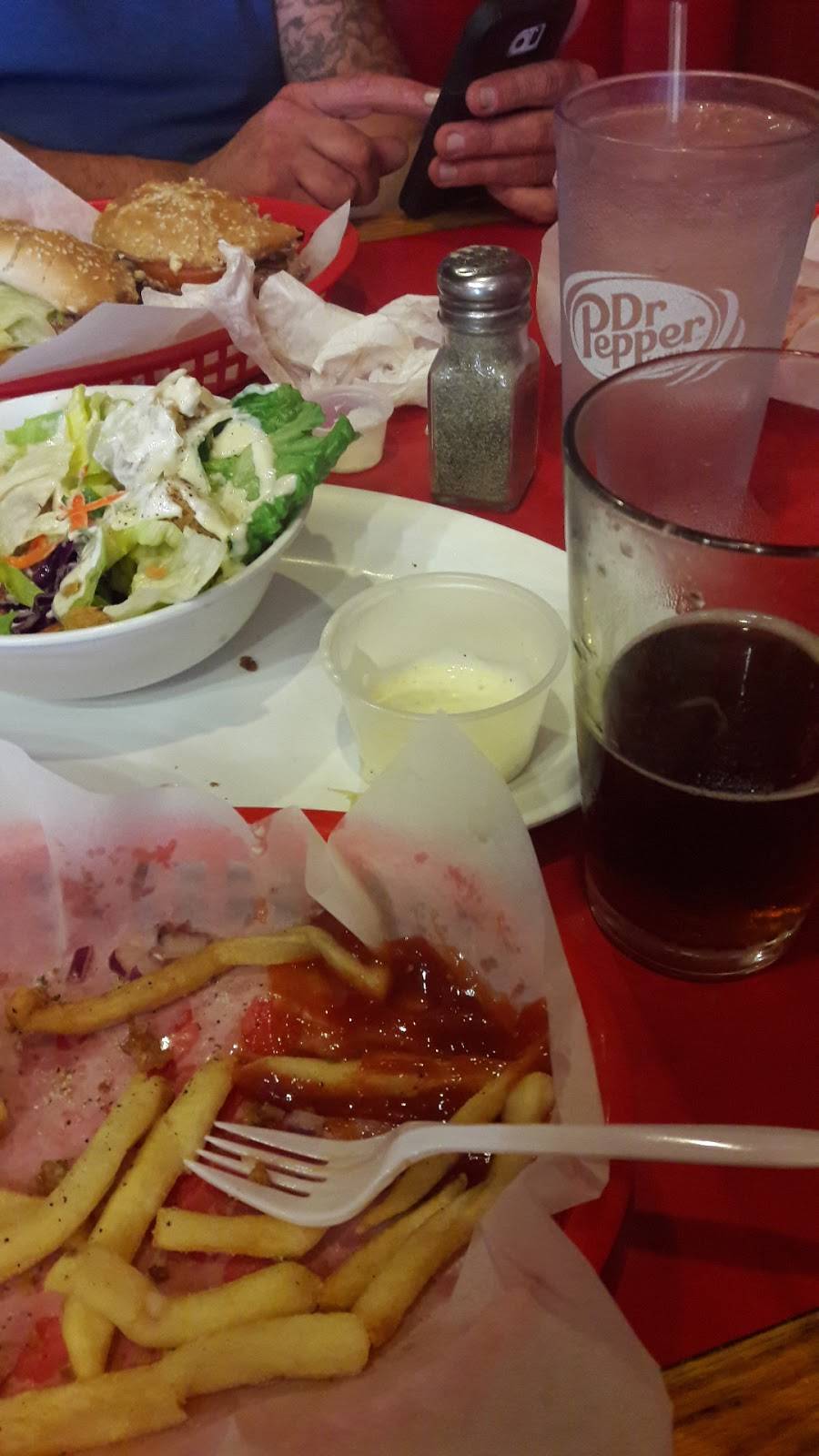 The Weevil Burger Restaurant | restaurant | 9104 Fletcher Pkwy, La Mesa, CA 91942, USA | 6196441010 OR +1 619-644-1010