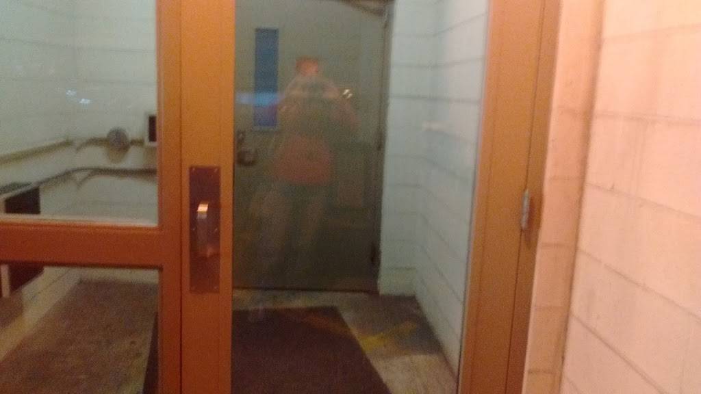 Subway | restaurant | 1 S Park St, Madison, WI 53715, USA | 6082872274 OR +1 608-287-2274