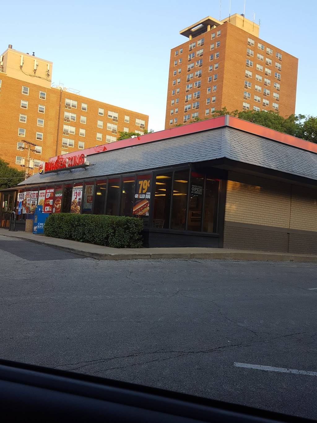 Burger King | restaurant | 1323 W Irving Park Rd, Chicago, IL 60613, USA | 7733483669 OR +1 773-348-3669
