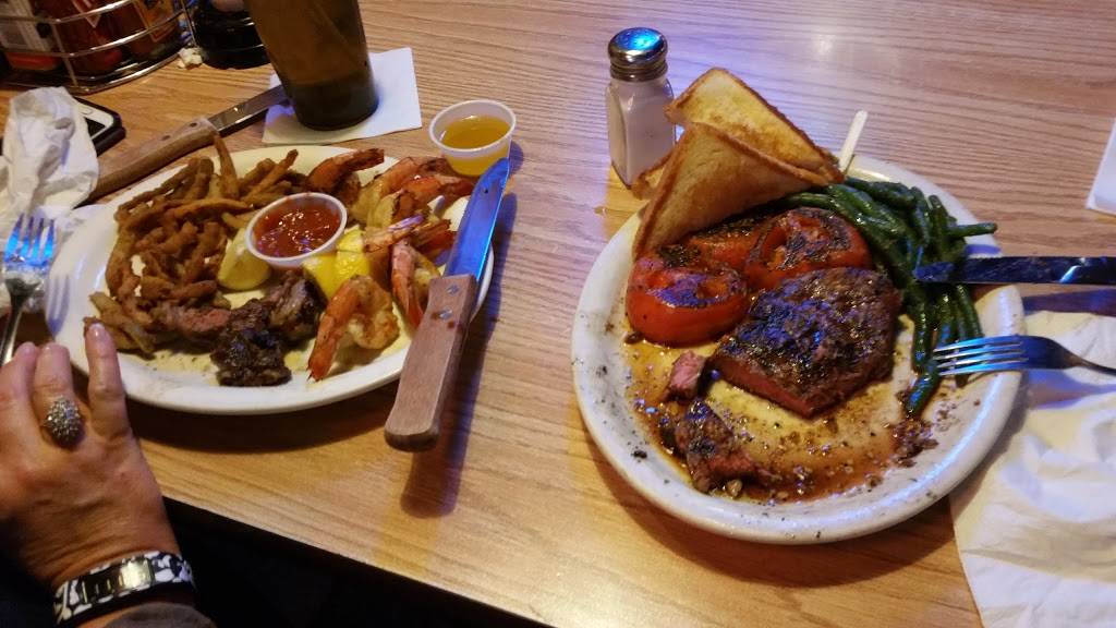 Leons Steakhouse Saloon | restaurant | 2112 S Eastman Rd, Longview, TX 75602, USA | 9037539415 OR +1 903-753-9415