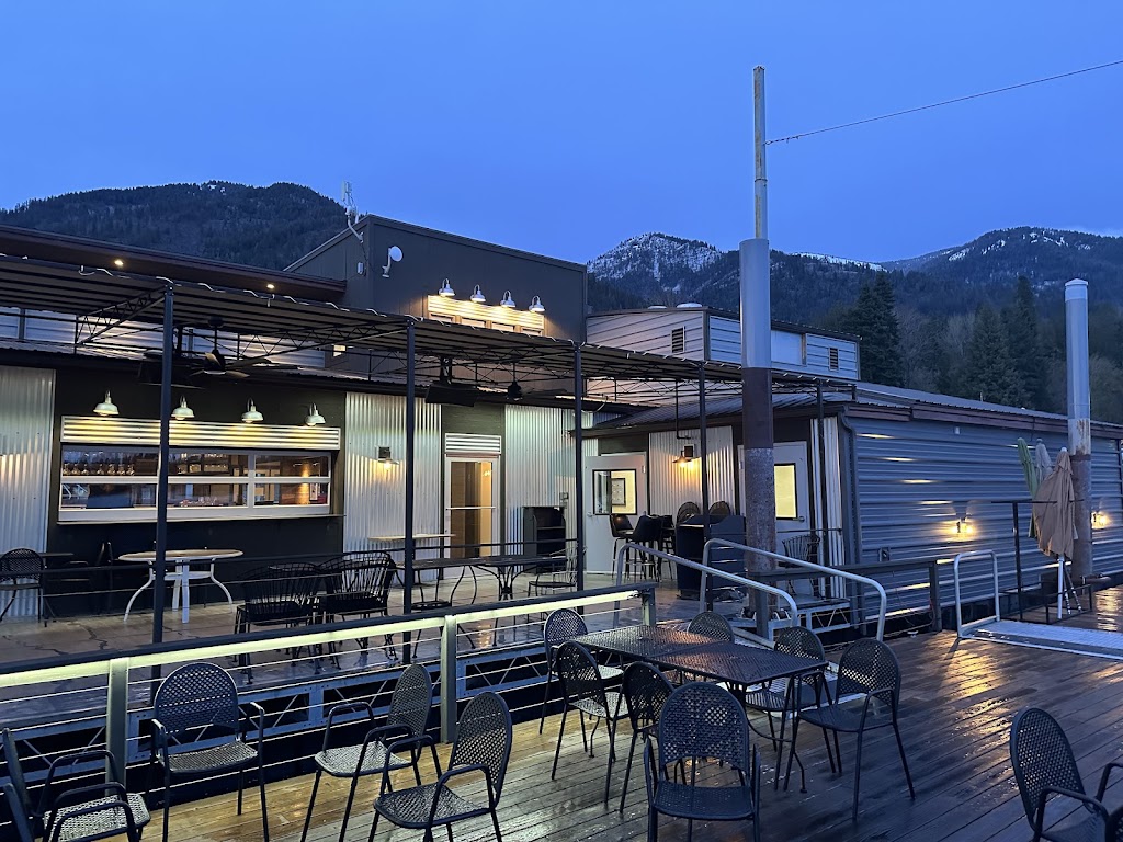 The Float House | restaurant | 47394 ID-200, Hope, ID 83836, USA | 2089205027 OR +1 208-920-5027