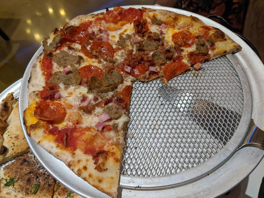 Capones Coal Fired Pizza | restaurant | 3216 Margaritaville Blvd, Kissimmee, FL 34747, USA | 4078932625 OR +1 407-893-2625