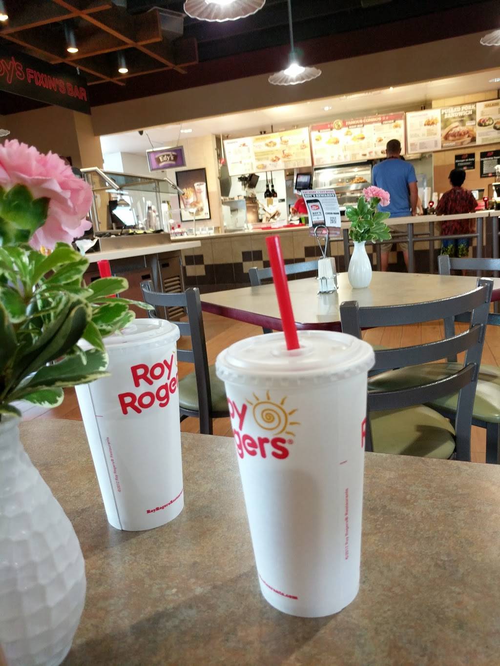 Roy Rogers | restaurant | 1551 S Pleasant Valley Rd, Winchester, VA 22601, USA | 5404315785 OR +1 540-431-5785