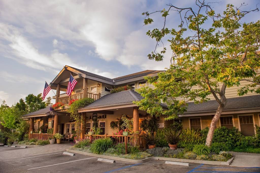 Cambria Pines Lodge | night club | 2905 Burton Dr, Cambria, CA 93428, USA | 8059274200 OR +1 805-927-4200