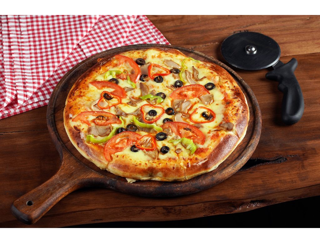 Mamma Mia Restaurant and Bar | restaurant | 10971 Magnolia Ave, Riverside, CA 92505, USA | 9512554218 OR +1 951-255-4218