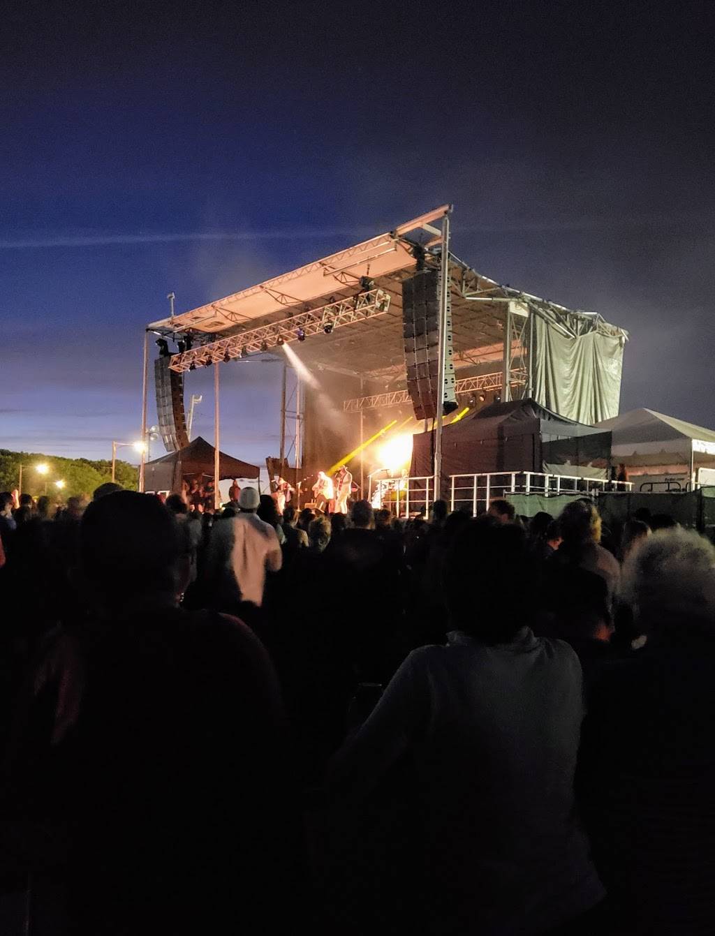 Thompsons Point | restaurant | 10 Thompsons Point, A, Portland, ME 04102, USA | 2077475288 OR +1 207-747-5288