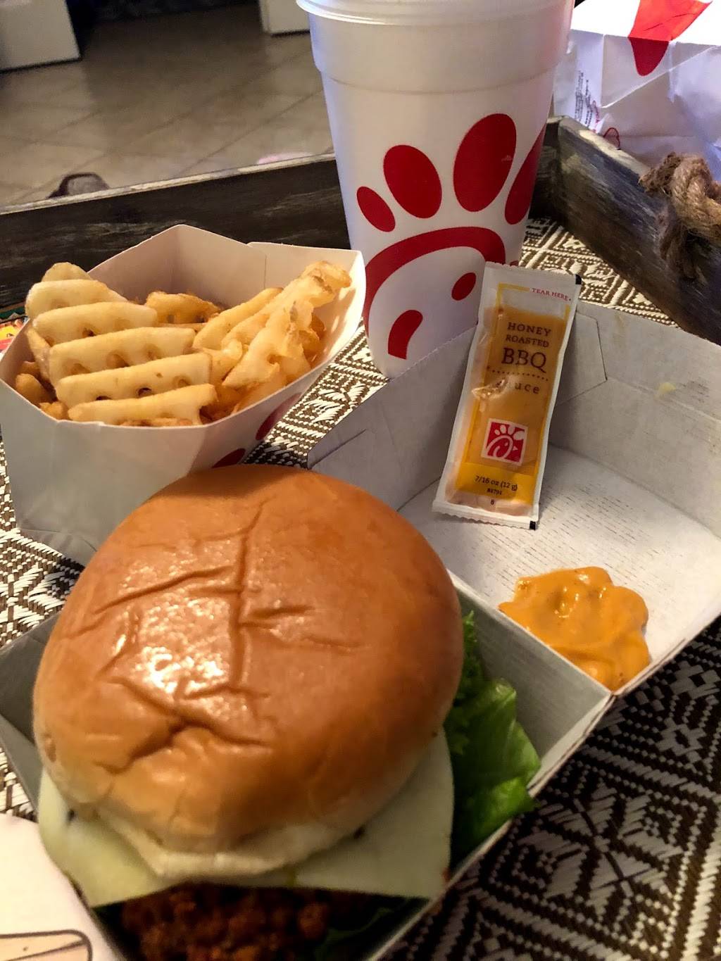 Chick-fil-A | restaurant | 4105 N 44th St, Phoenix, AZ 85018, USA | 6028404566 OR +1 602-840-4566