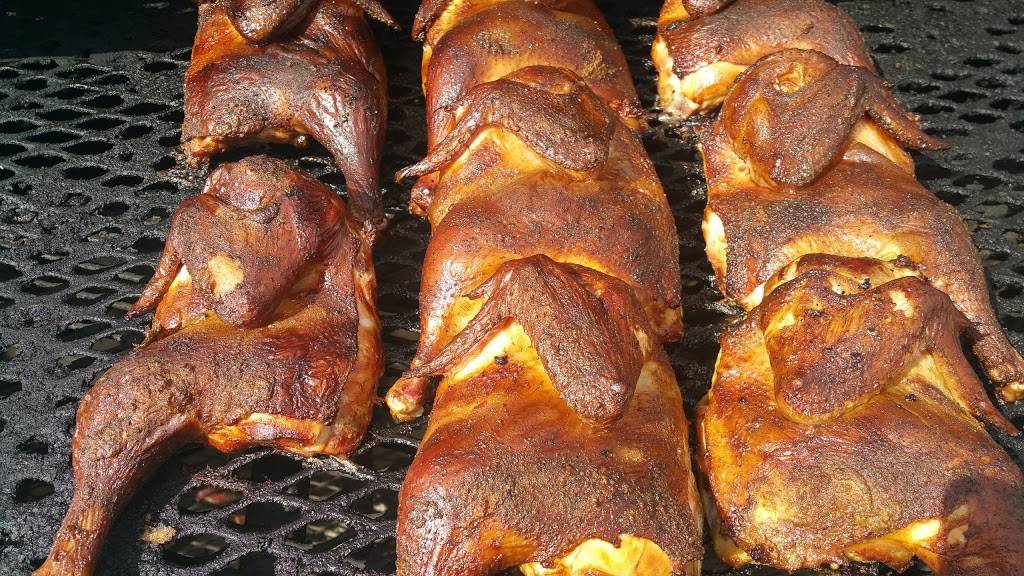 M&M Old Hickory Smokehouse BBQ | restaurant | 419 E, FL-44, Wildwood, FL 34785, USA | 4072098063 OR +1 407-209-8063