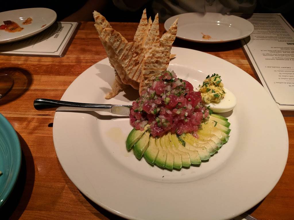 The Honor Bar | restaurant | 26 Highland Park Village, Dallas, TX 75205, USA | 2147800956 OR +1 214-780-0956