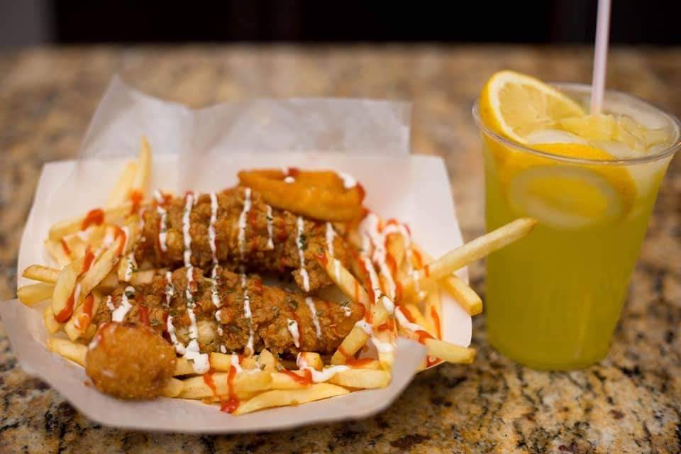 kurbside kitchen LLC | restaurant | 3413 Elvira Granderson Rd, Moss Point, MS 39563, USA | 2283554638 OR +1 228-355-4638