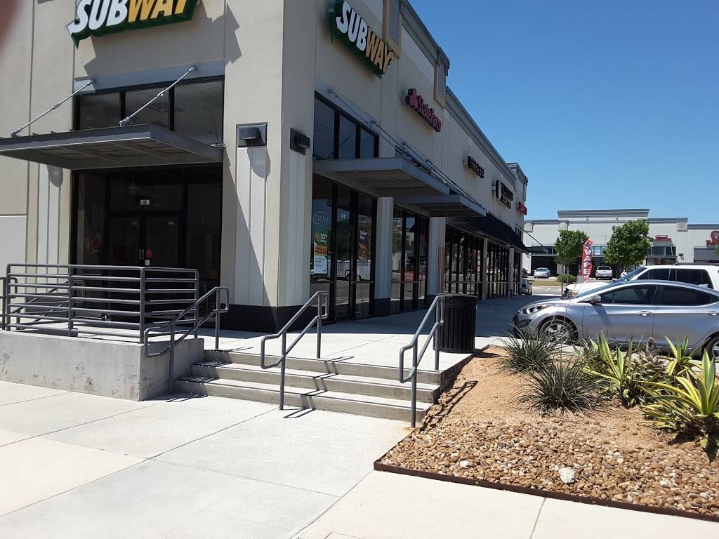 Subway Restaurants | restaurant | 6826 N Loop 1604 E Bldg 1, Ste 106, Nacogdoches Cross Shop, San Antonio, TX 78247, USA | 2106509495 OR +1 210-650-9495