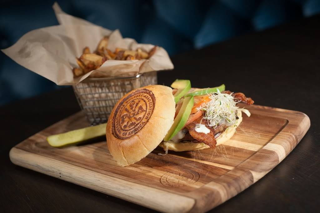 Taplow Pub | restaurant | 1916 Perfect Dr, Port St. Lucie, FL 34986, USA | 7724675482 OR +1 772-467-5482