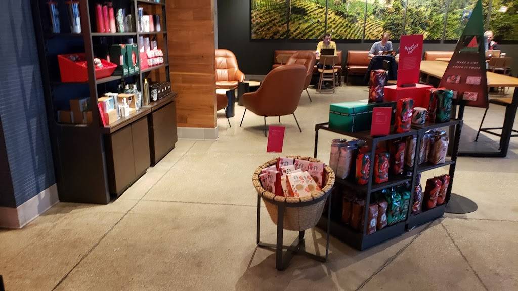 Starbucks | cafe | 1080 S Roselle Rd, Schaumburg, IL 60193, USA | 8478959585 OR +1 847-895-9585