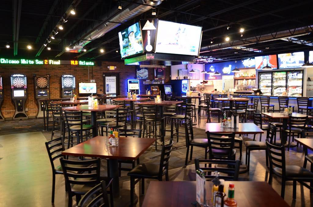 Blue 42 Sports Bar and Grill | restaurant | 629 Ellis Blvd NW, Cedar Rapids, IA 52405, USA | 3198262996 OR +1 319-826-2996