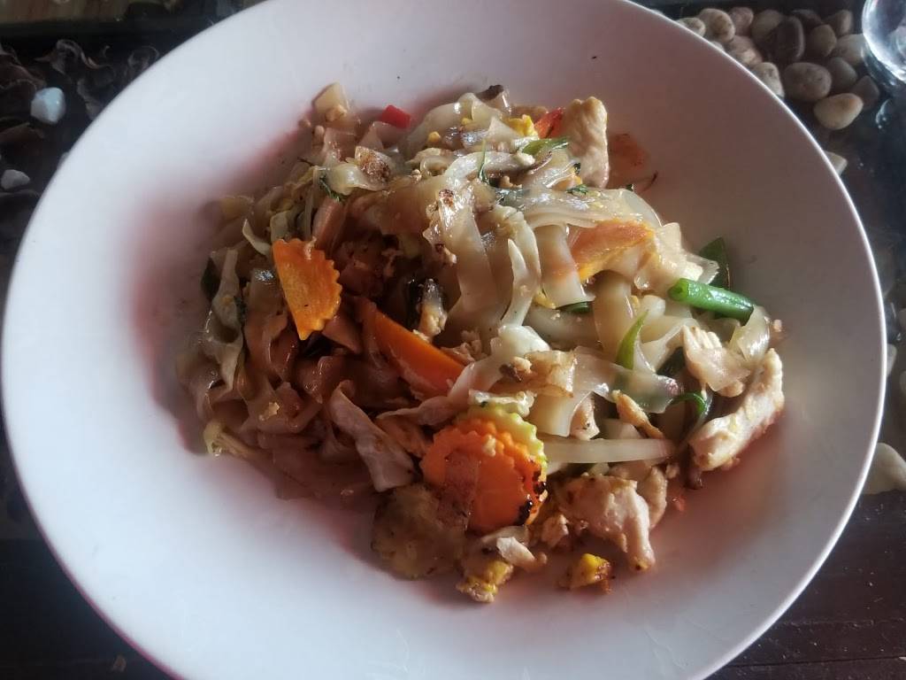 Kennesaw Thai Cuisine | meal delivery | 2754 S Main St NW, Kennesaw, GA 30144, USA | 6783311988 OR +1 678-331-1988