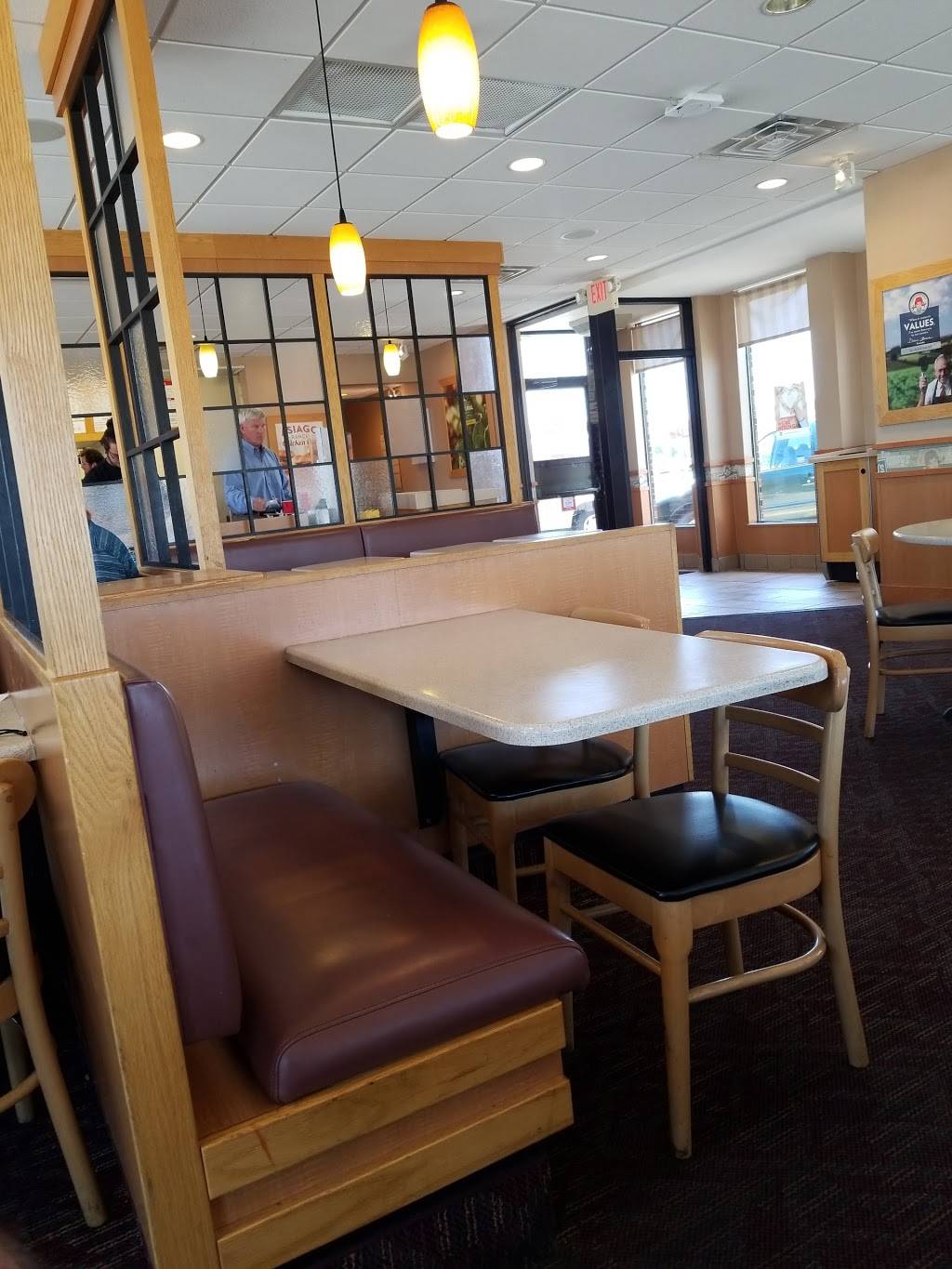 Wendys | restaurant | 810 Wacker Dr, Dubuque, IA 52002, USA | 5635566477 OR +1 563-556-6477